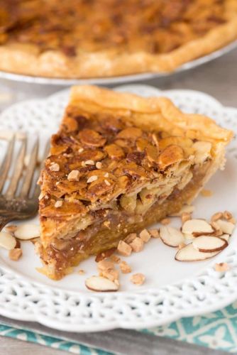 Toffee Almond Pie