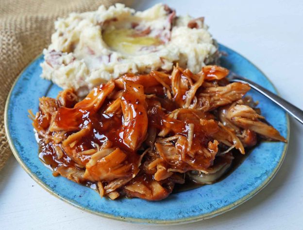 Slow Cooker Chicken with Sweet Peach Barbecue Glaze