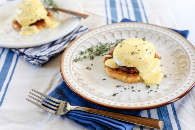 Potato cake benedict