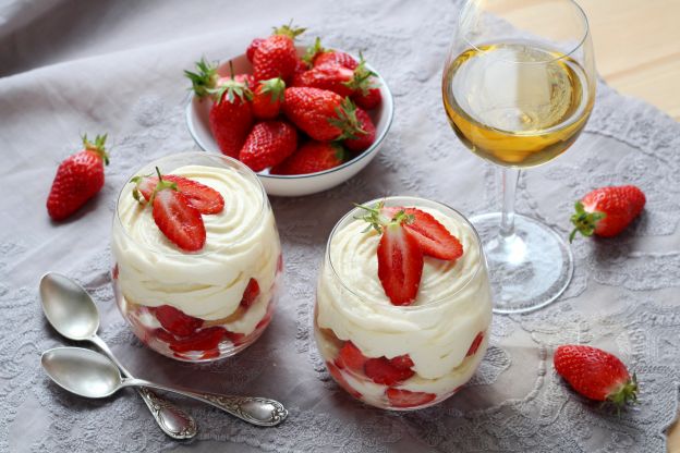 Individual Strawberry Tiramisu