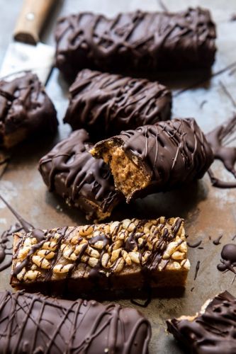 5-Ingredient Chocolate Covered Peanut Butter Crunch Bars