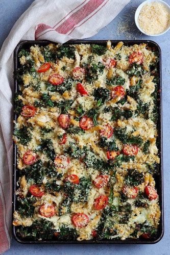 Sheet-Pan Pasta Bake with Chicken and Kale