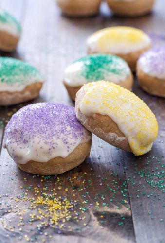 King Cake Baked Doughnuts