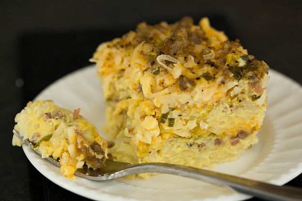 Sausage, Hash Brown & Cheddar Breakfast Casserole