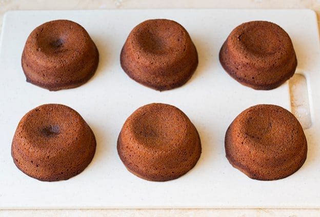 Molten Chocolate lava cakes