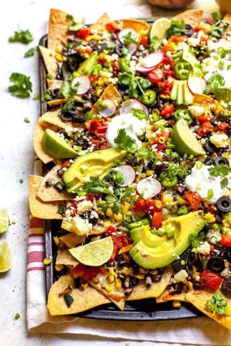 Charred Corn and Poblano Black Bean Nachos