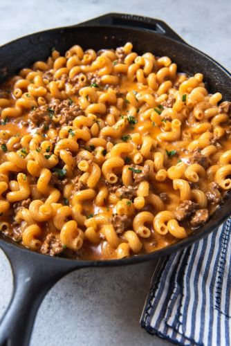 Homemade Hamburger Helper Cheeseburger Pasta Skillet