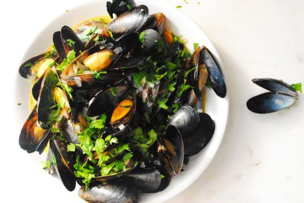 Mussels With White Wine