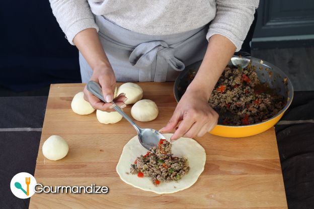 Shaping the dough