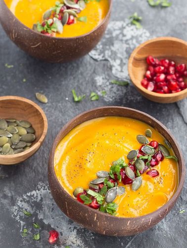 Roasted pumpkin apple soup