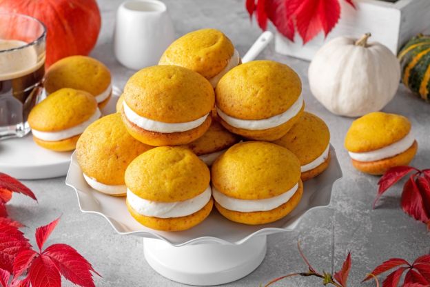 Pumpkin Sandwich Cookies