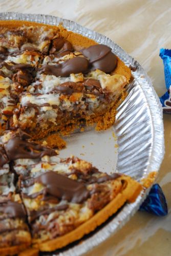 Almond Joy pie