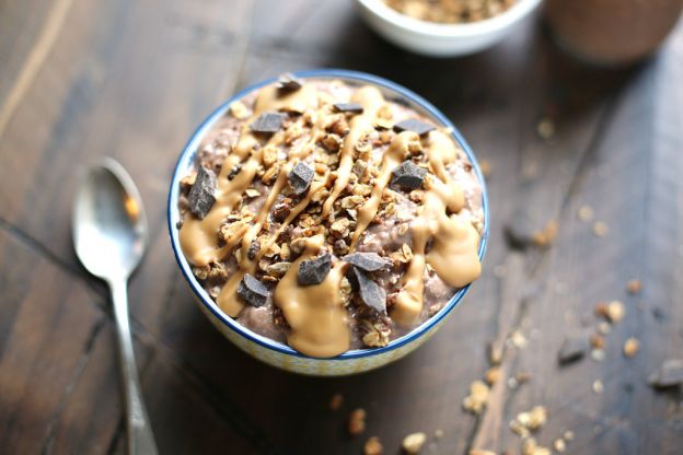 Almond Butter Cup Overnight Oats