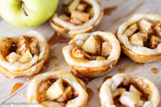 Salted Caramel Apple Pie Bites