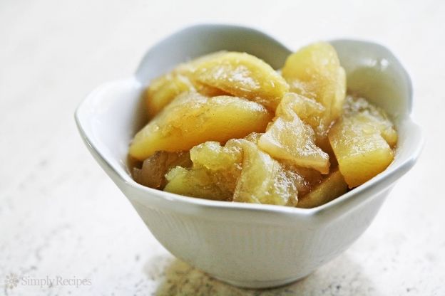 Baked apple slices