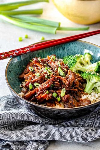 Asian Caramel Slow Cooker Pulled Pork