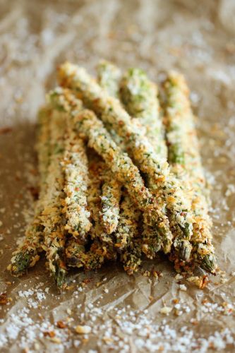 Baked asparagus fries