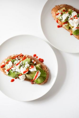 Avocado toast with feta & Sriracha