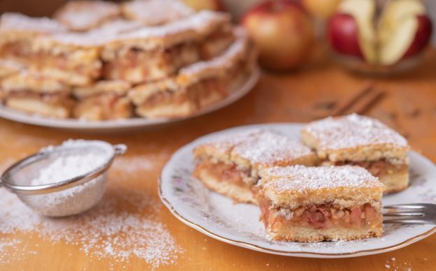 Apple Pie Bars