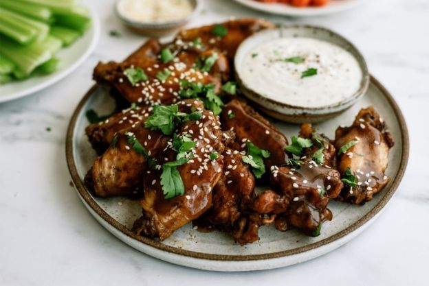 Slow Cooker Sticky Chicken Wings