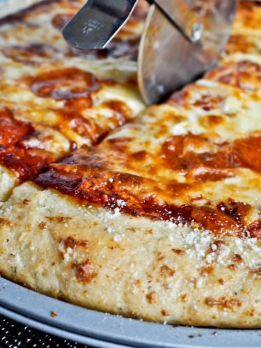 Garlic Bread Crust Pizza