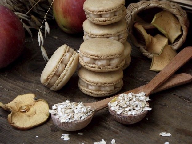 Apple macaroons