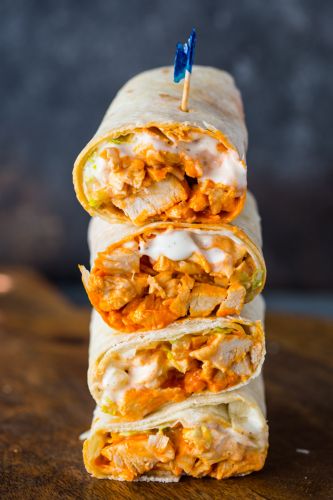 5 Minute Buffalo Chicken Wraps