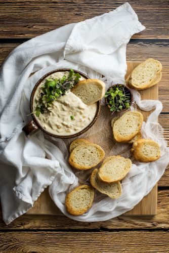 Slow Cooker French Onion Soup Dip