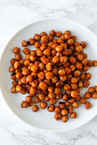 Honey Sriracha Roasted Chickpeas