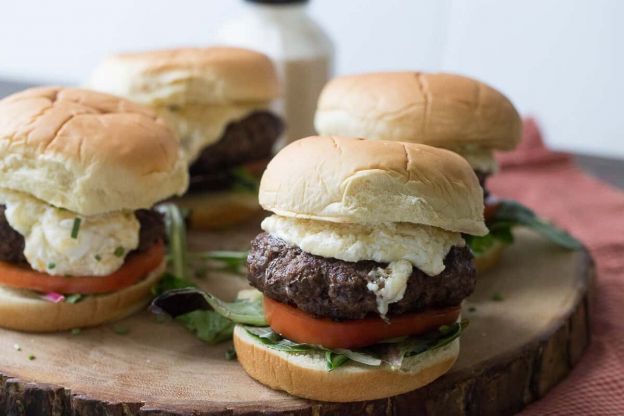 Horseradish White Cheddar Burgers