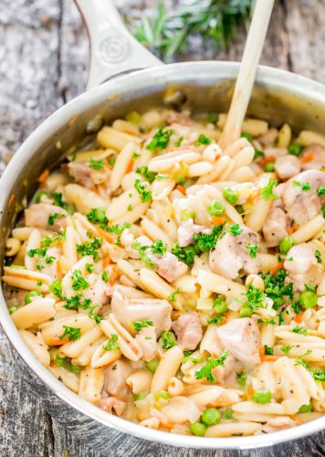 One-Pot Chicken Pot Pie Fettuccine