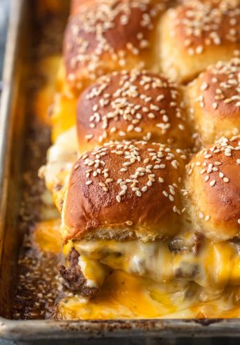 Pull Apart Baked Cheeseburger Sliders