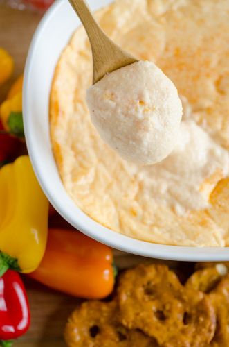 Baked buffalo cauliflower dip