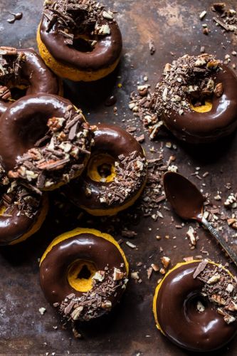 Baked Buttermilk Pumpkin Doughnuts