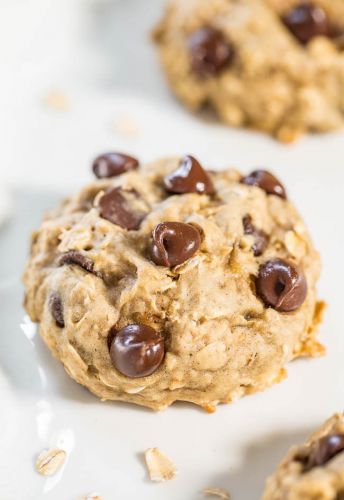 Banana oatmeal chocolate chip cookies