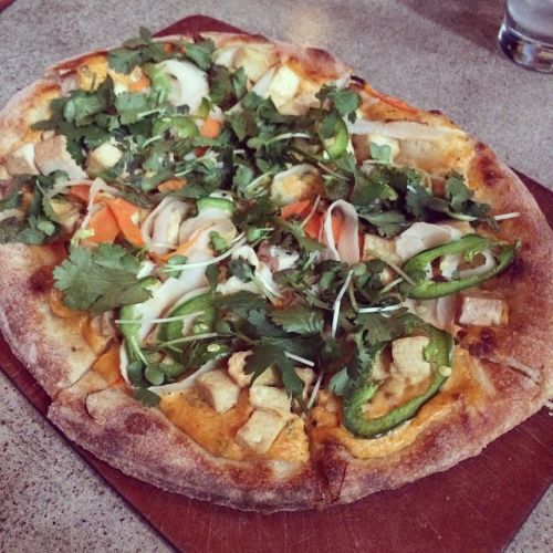 Banh mi pizza