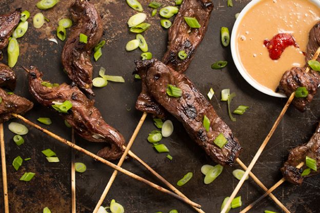 Beef satay skewers with peanut dipping sauce