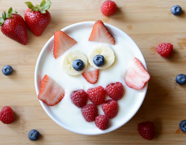 Berry owl yogurt bowl