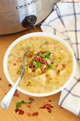 Crockpot potato bacon leek soup