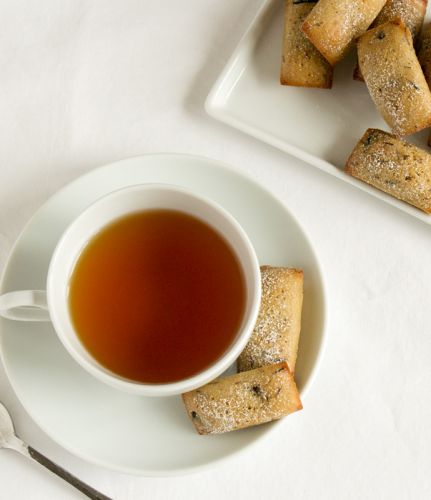 Blueberry-rooibos financiers