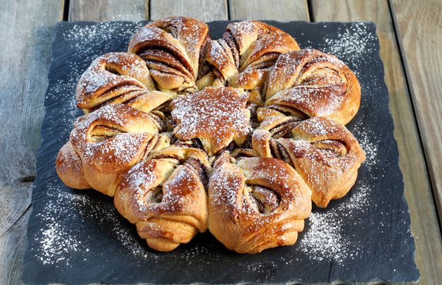 Nutella Pull Apart Brioche Flower