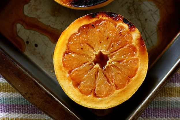 Broiled Grapefruit With Brown Sugar and Ginger