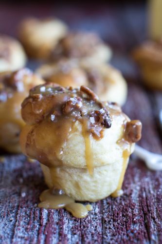 Vanilla-salted butterscotch sticky buns