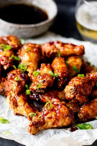 Sticky and Crispy Asian Chicken Wings