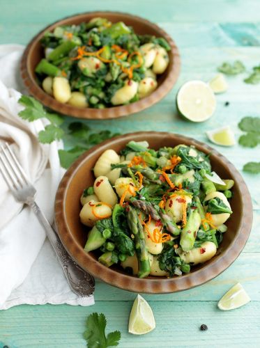 One Pot Asparagus and Spinach Gnocchi