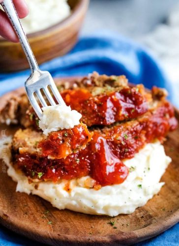 The Best Crockpot Meatloaf