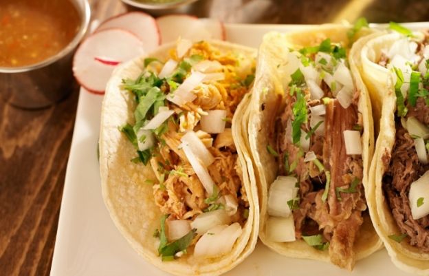 Shredded Chicken Street Tacos