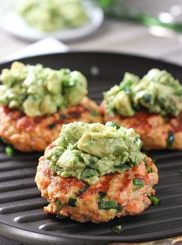 Grilled Salmon Burgers With Avocado Salsa