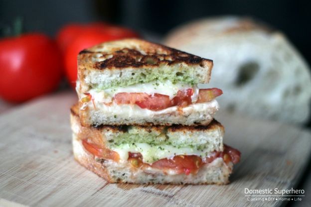 Caprese panini