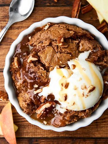 Slow Cooker Caramel Apple Dump Cake